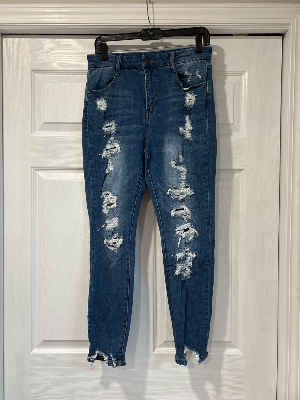 Rue21 Curvy High-Waist Ripped Skinny Jeans in Dark Blue